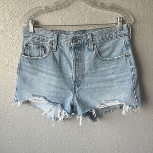 Levi’s 501 traditional 5 pocket distressed cut-off denim shorts